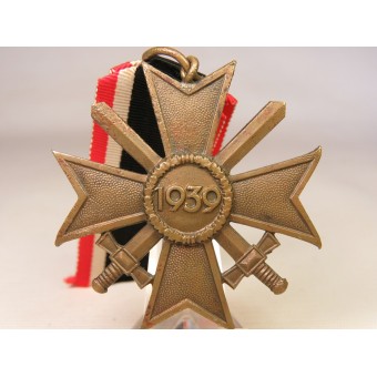 Крест  За военные заслуги 1939 года, второй класс с мечами. Бронза. Espenlaub militaria